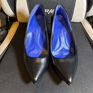 Antonia Saint New York Designer Bussiness classy Black Women's Pump Shoes 7